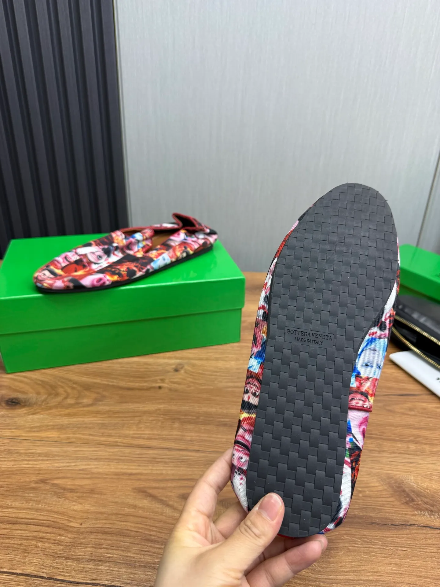 Men's shoes 💰460💰 BV - popular wallet shoes 👟 Casual, fashionable and comfortable 🔗 Good partner for travel ✅ Imported Nezha series printed fabric + imported cowhide. Original rubber outsole, available all year round 👏 Size: 38-45 (38.45 custom-made, non-refundable)